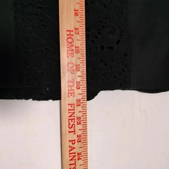 Rebecca Taylor Size Sm/Med Black Eyelet Center Back zipper silk lined skirt - Picture 10 of 10